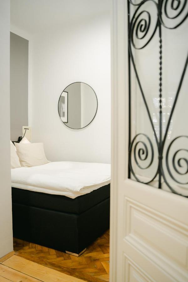 Cozy Apt Perfect For 4-6 Tv Metro Self-Checkin Wien Eksteriør bilde